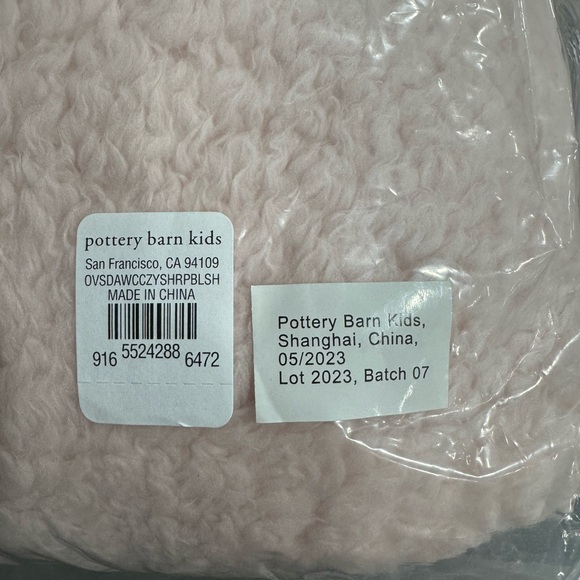 OVERSIZED PB Kids Anywhere Chair Sherpa Chair Cover - COVER ONLY! - Picture 3 of 4